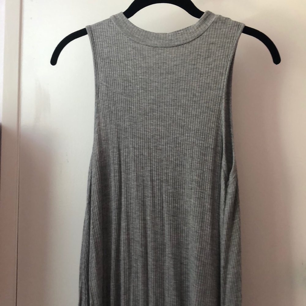 gray ribbed dress